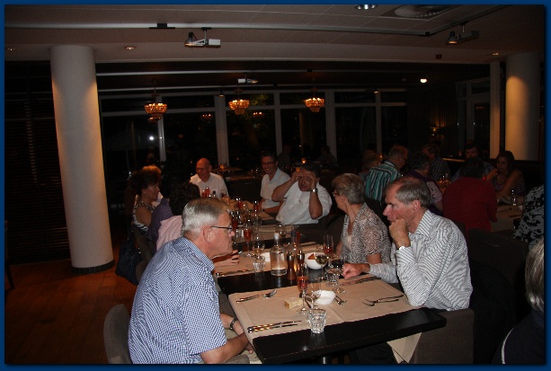 600x399 pixels (97K)